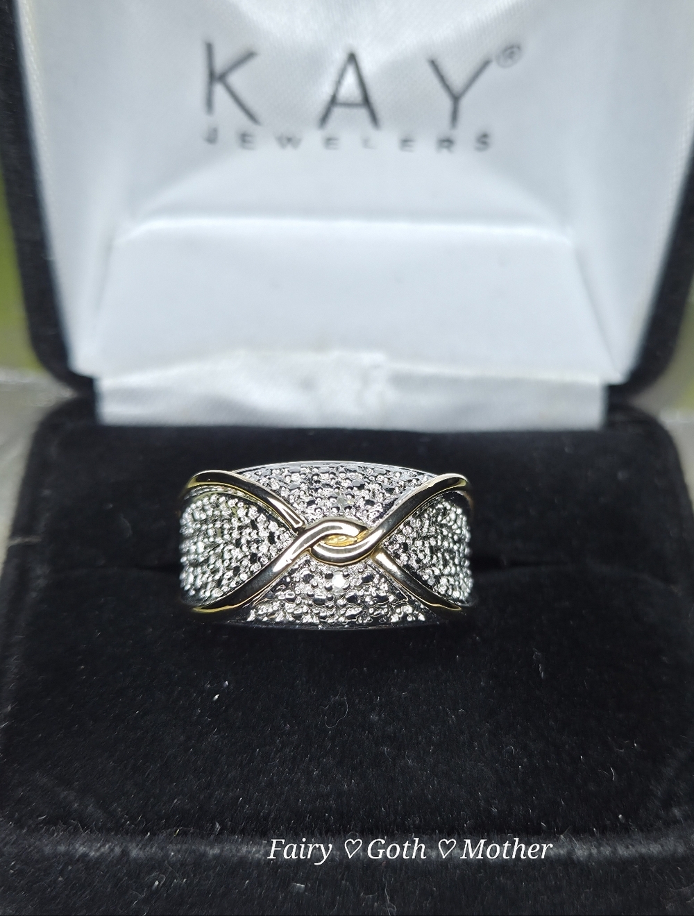 Ross-Simmons Classy 18k Vermiel & Genuine Diamind Infinity Knot Glitter Ring